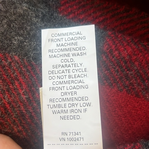 Pendleton /LL Bean Red/Gray Fringe Plaid Wool Throw Good Condition - Picture 7 of 7